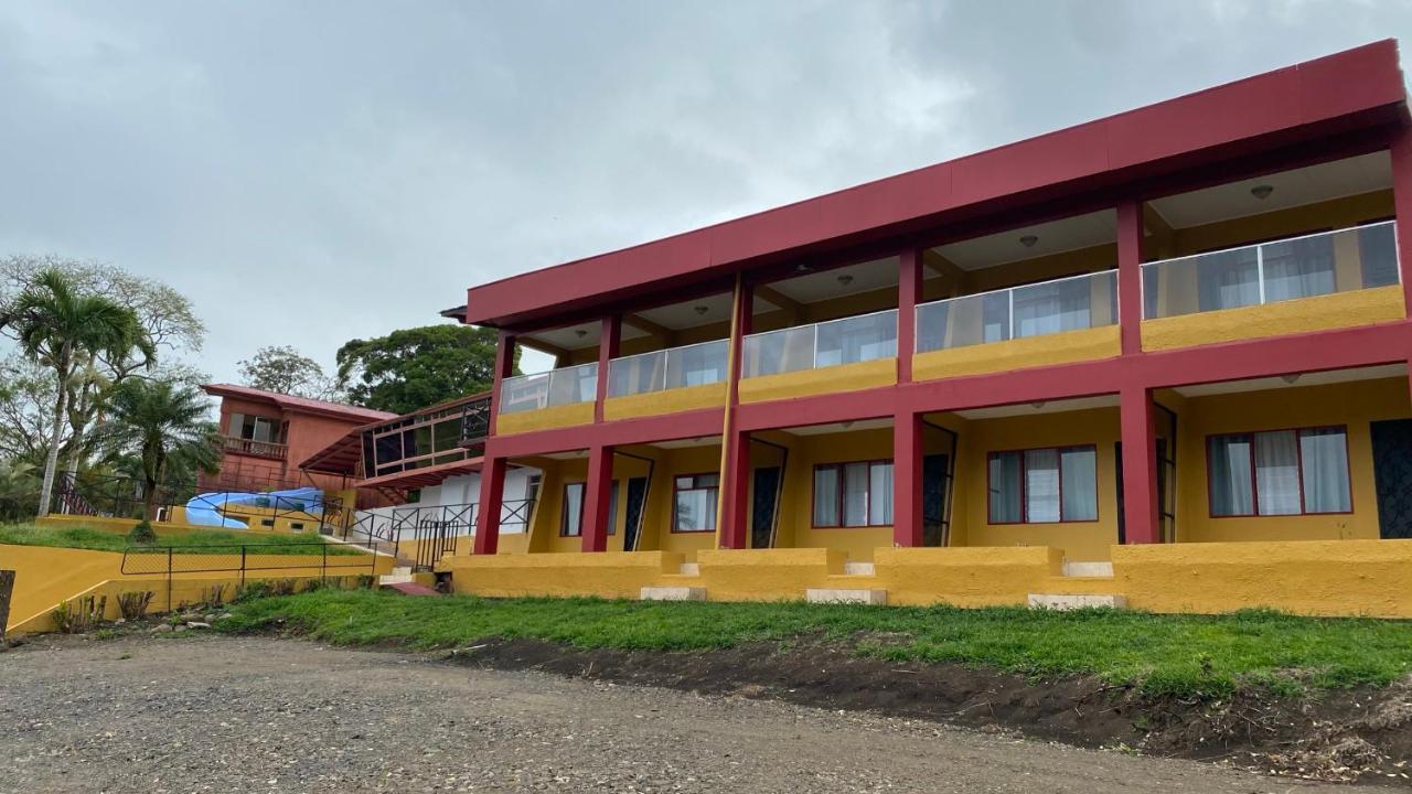 Hotel Puerto San Luis Tilarán Zewnętrze zdjęcie