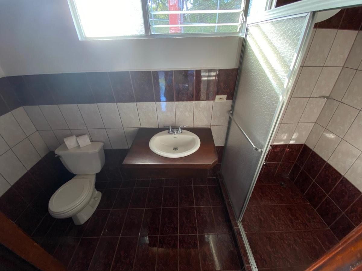 Hotel Puerto San Luis Tilarán Zewnętrze zdjęcie