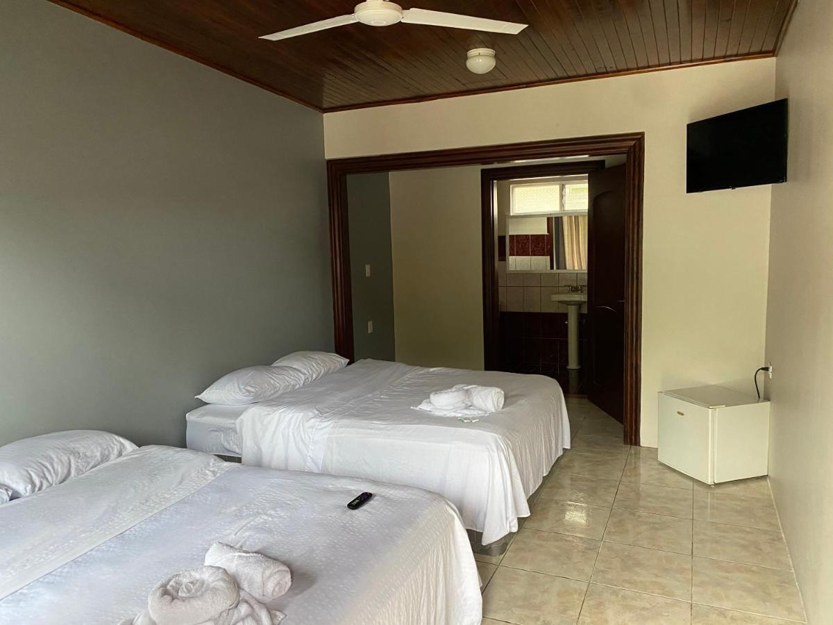 Hotel Puerto San Luis Tilarán Zewnętrze zdjęcie