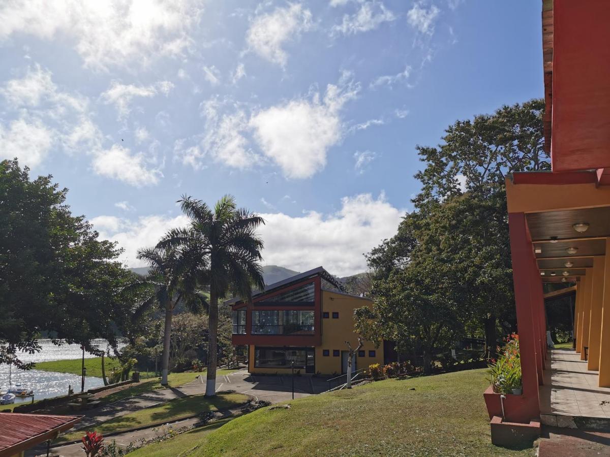 Hotel Puerto San Luis Tilarán Zewnętrze zdjęcie
