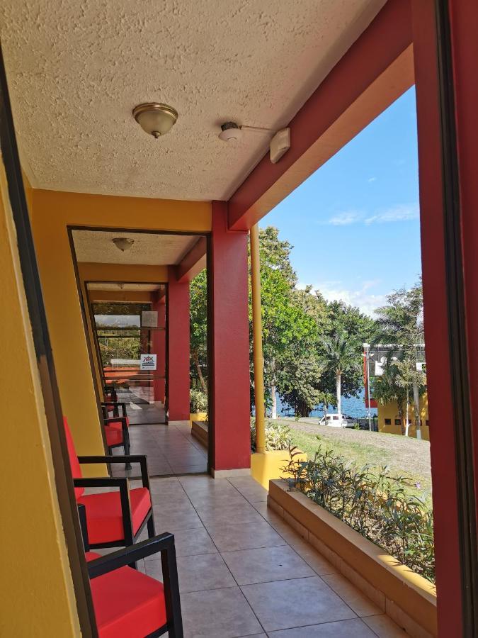Hotel Puerto San Luis Tilarán Zewnętrze zdjęcie