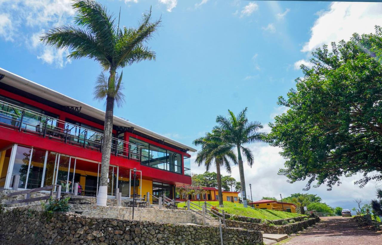 Hotel Puerto San Luis Tilarán Zewnętrze zdjęcie